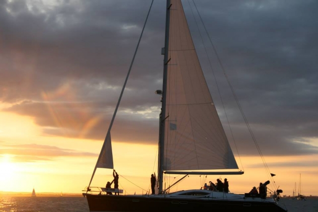 Cielo morado al atardecer
