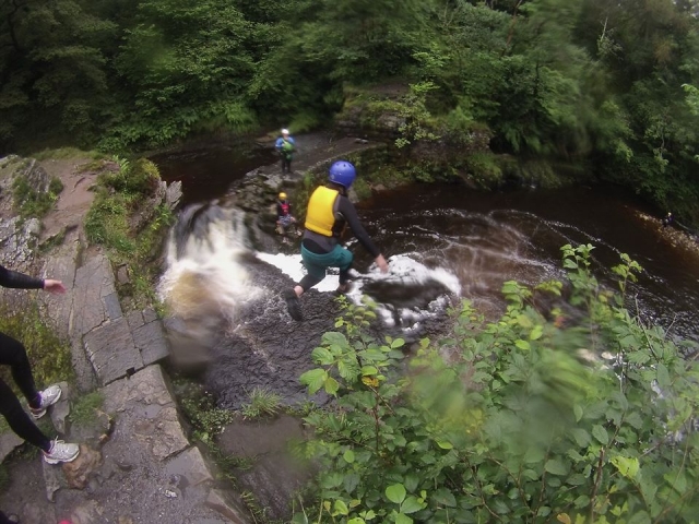  Salto desde arriba 