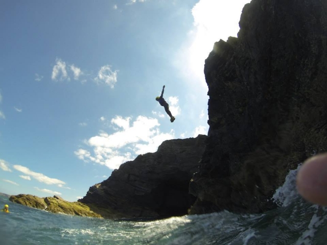  No es un pájaro es un hombre 