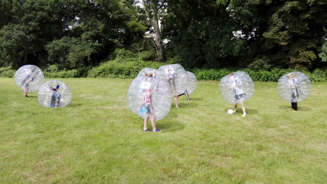  Zorbing 