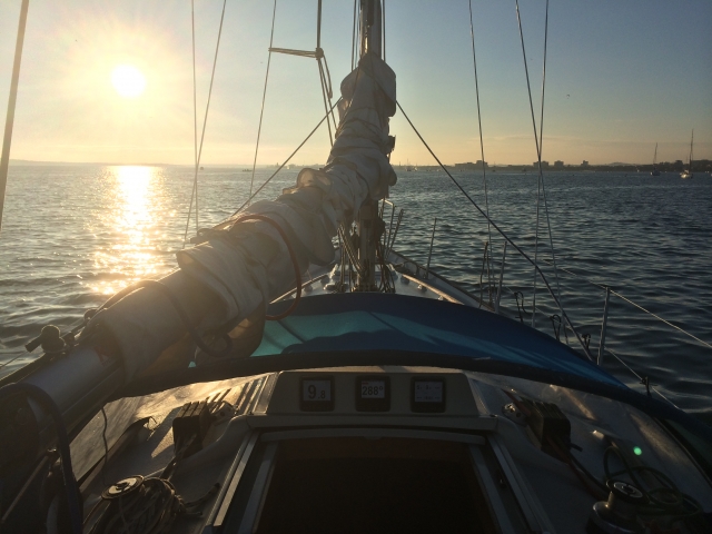  Navegando al atardecer 