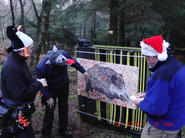  Competencia de sombrero divertido 
