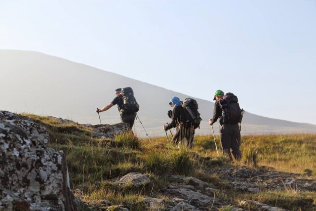  Caminantes en la montaña