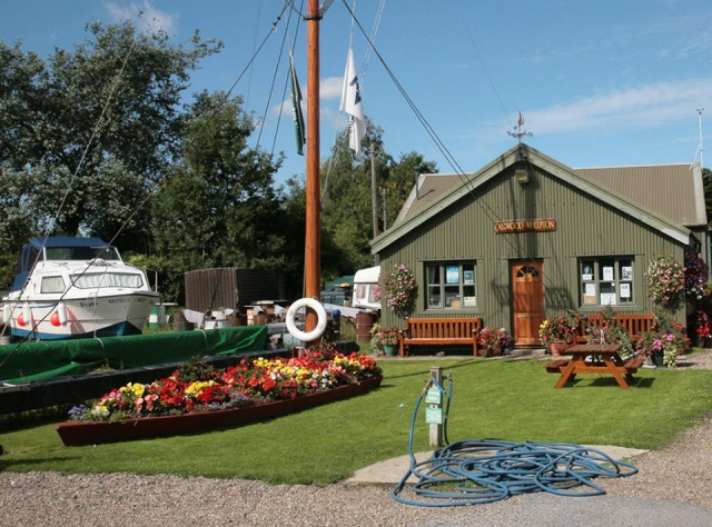  Zona de deportes acuáticos 