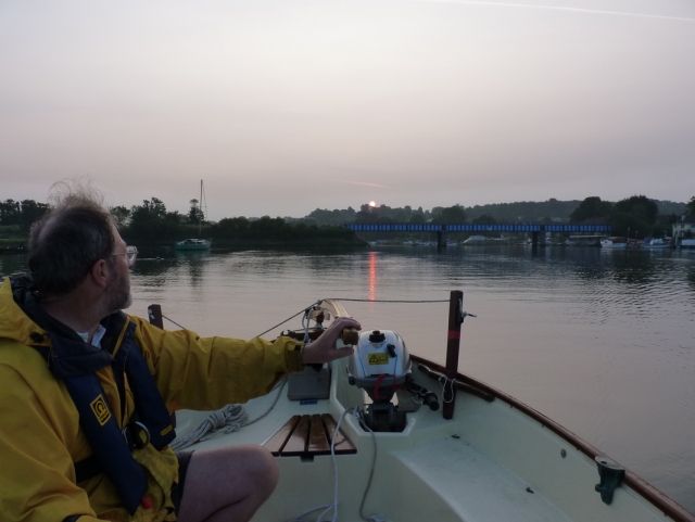  atardecer en el río 