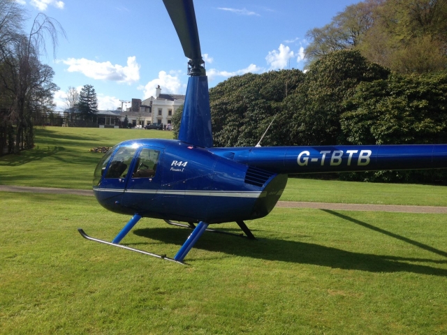  Robinson R44 