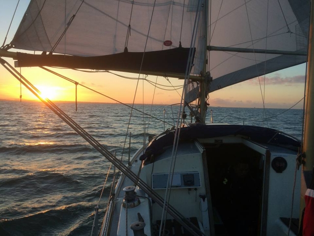  puesta de sol en el mar 