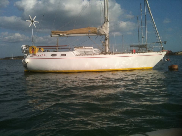  Nuestro yale en el agua 