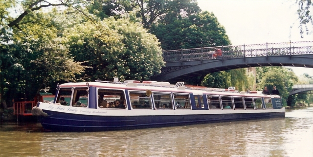  Cruceros por los canales 