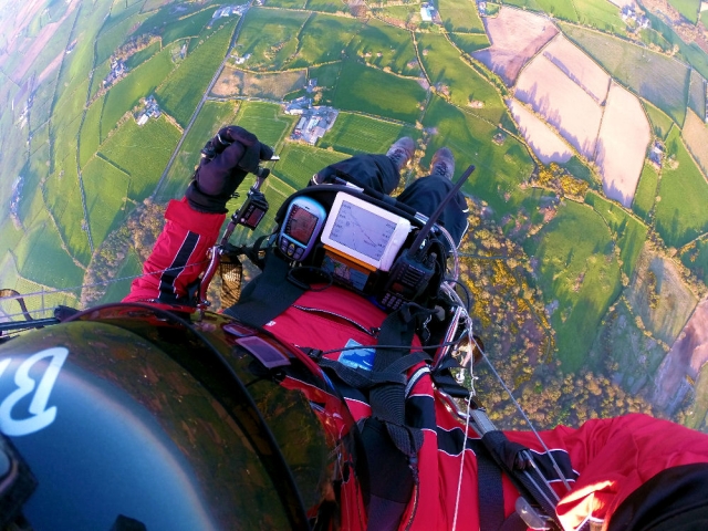 Mirando hacia abajo desde el cielo