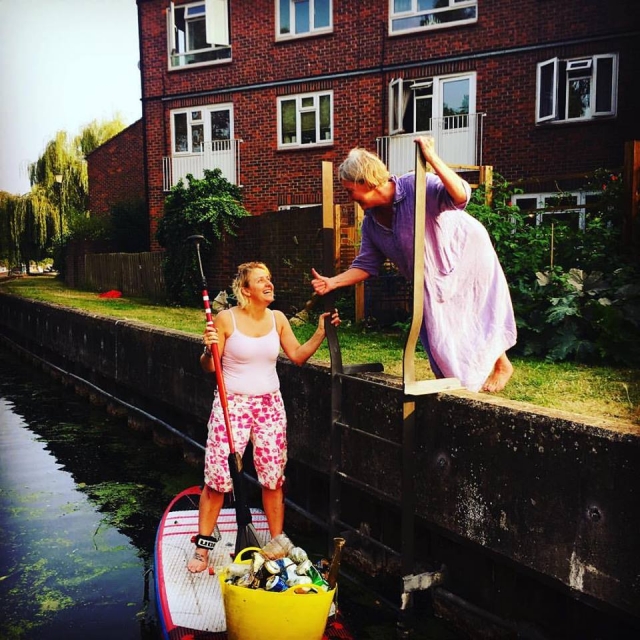  ¡Conociendo a los lugareños! 