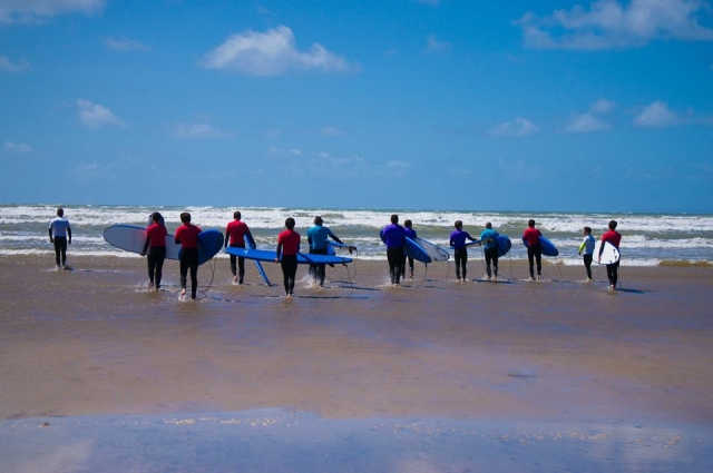  Aprendiendo a surfear. 