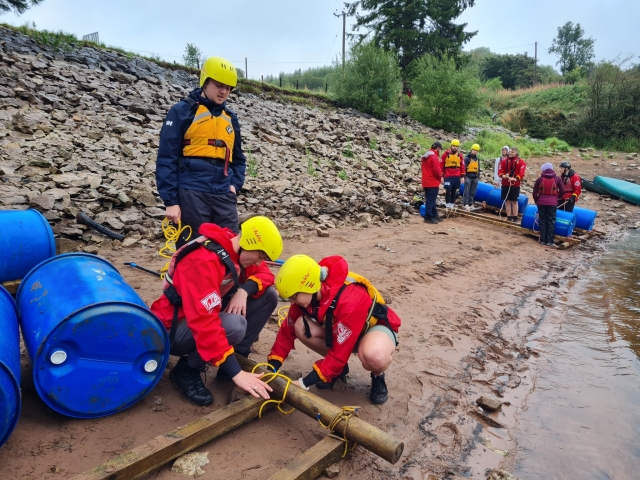  Raft Building es perfecto para grupos 