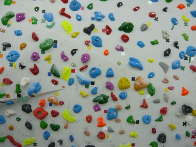  Explora las rocas de colores. 