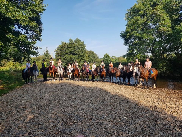 Hacking en Finlake Riding Center 