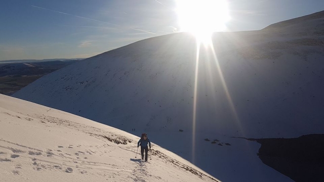  Explore con 365 aventuras en la cerro!