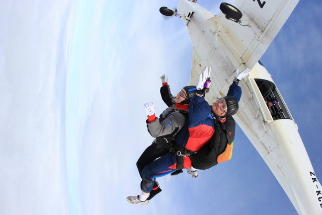 Paracaidismo en tándem con Discover Skydiving 