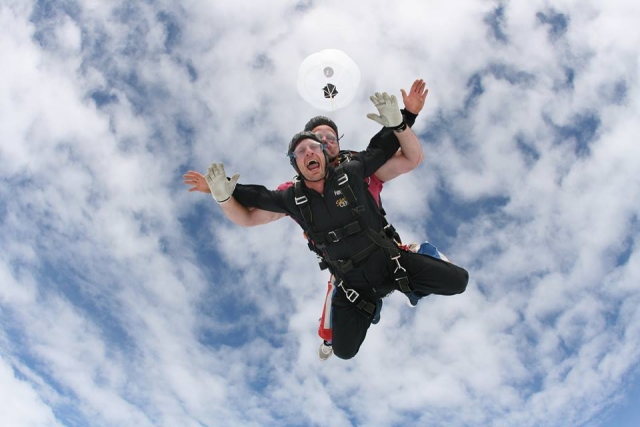  ¡Prueba Discover Skydiving! 