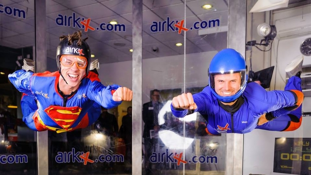 Los instructores de iFLY Indoor Skydiving Milton Keynes 