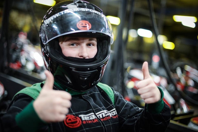  ¡Ten una empresa divertida con TeamSport Go Karting Sheffield! 