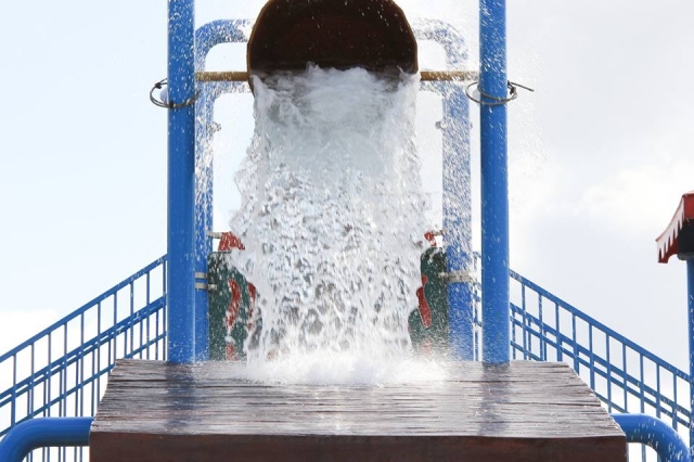 ¡Nuestros baldes llenos de agua!