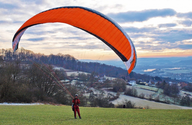  Parapenle con Airsports Sussex