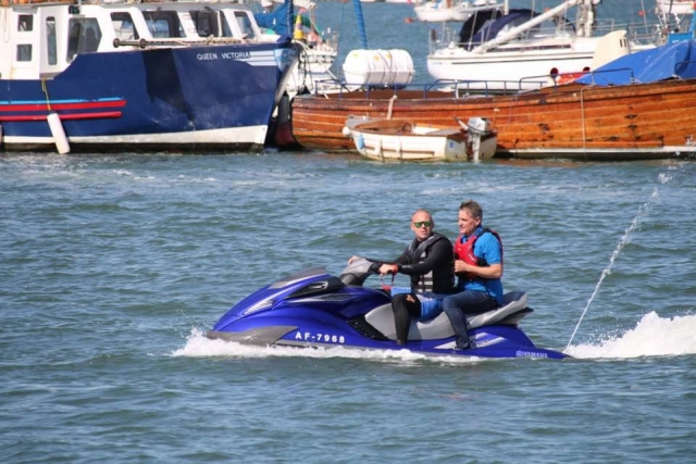  Toma lecciones de jet ski con Colwyn Jetski Club 