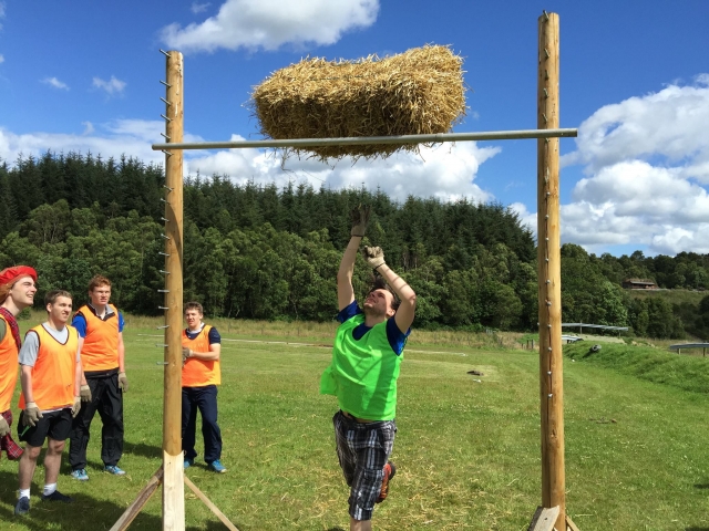 Zorning con Eden Leisure Village -9999- Practica tus técnicas en jalo con arco con Eden Leisure Village