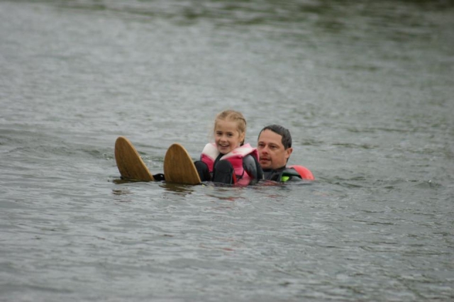  Esquí acuático para niños en Lakeside Ski & Wake 