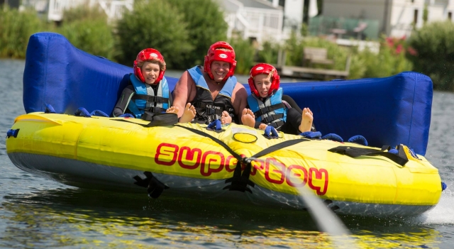  Locos pbaños en ovnis con Lakeside Ski & Wake 