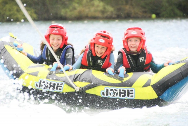  Pbaños en Stingray en Lakeside Ski & Wake 