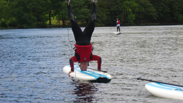  ¡Llévalo al siguienle nivel en West Lakes Adventure Paddle Boarding!