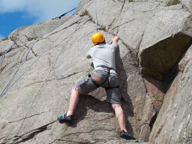  ¡Solo sube y prueba con West Lakes Adventure Climbing! 