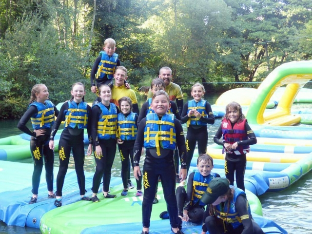  ¡Impresionanle para viajes escolares! 