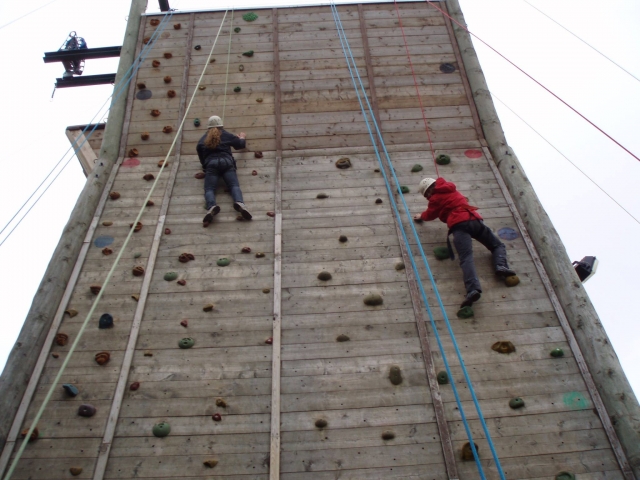  Escalada en Hilltop Outdoor Center 
