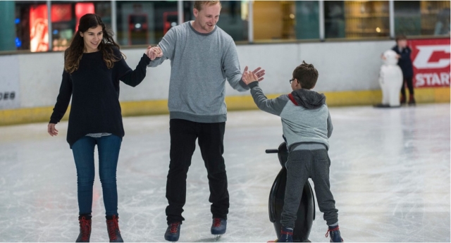  ¡Patinaje sobre hielo con la familia en Guildford Spectrum!