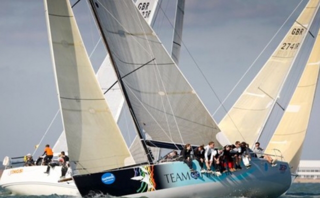 Team building día soleado en yale North West Yacht Charters