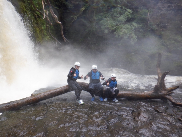  Experiencia de coasteering 