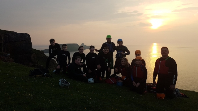 Coasteering con amigos 