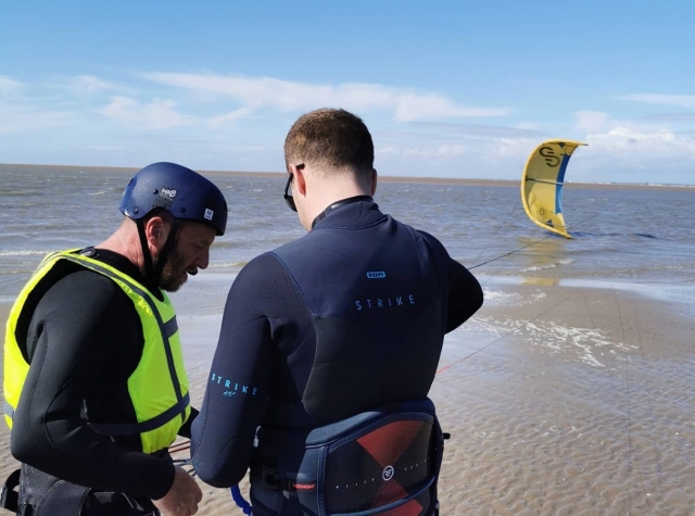  Preparándome para el kitesurf 