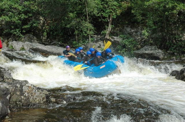  Sienle la adrenalina a través de las aguas 
