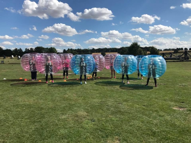  Sesiones de Zorbing en Brigg