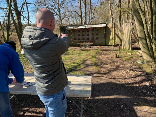  Jalo con rifle de aire 