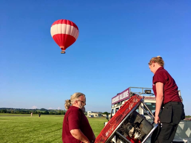  Los pbaños en globo aerostático son divertidos 