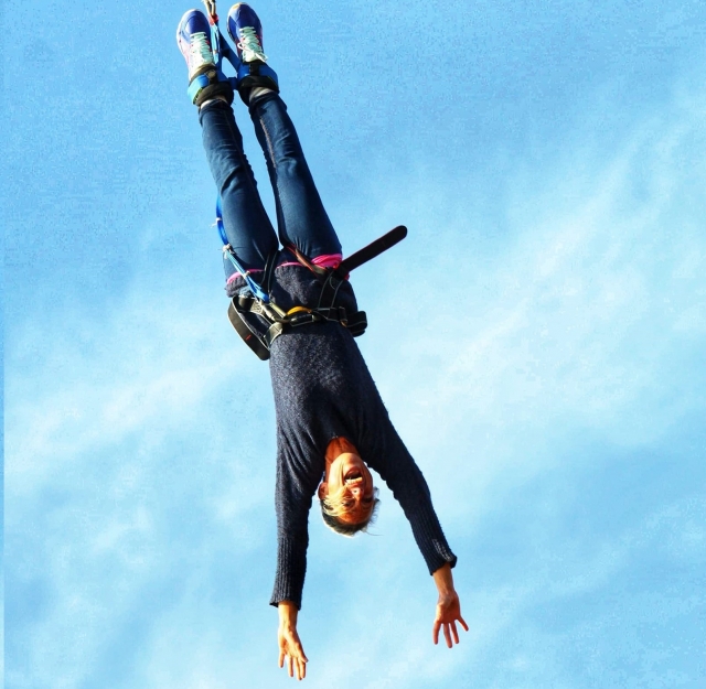 Diviértele con un bungee