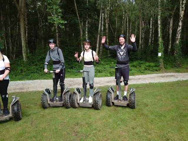  Disfruta de su paseo en segway