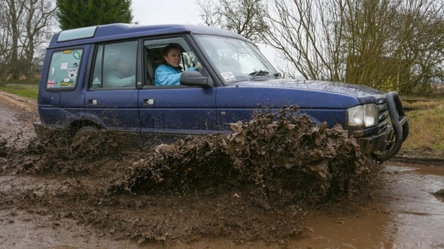  ¡Nuestros vehículos 4x4 tienen capacidad para 4 personas!