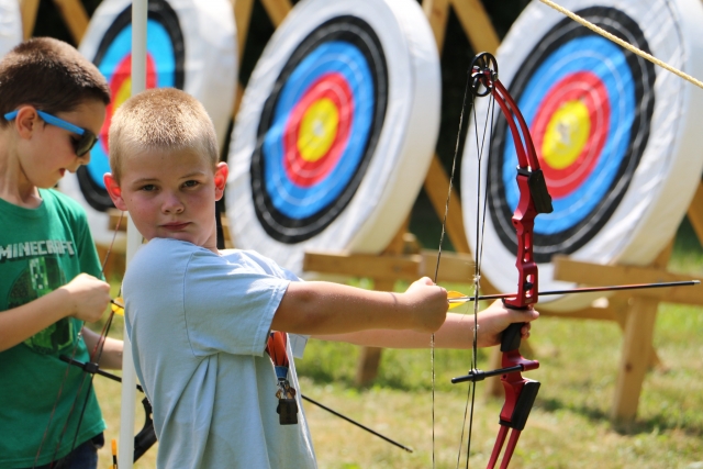  Disfruta de una divertida sesión de jalo con arco 