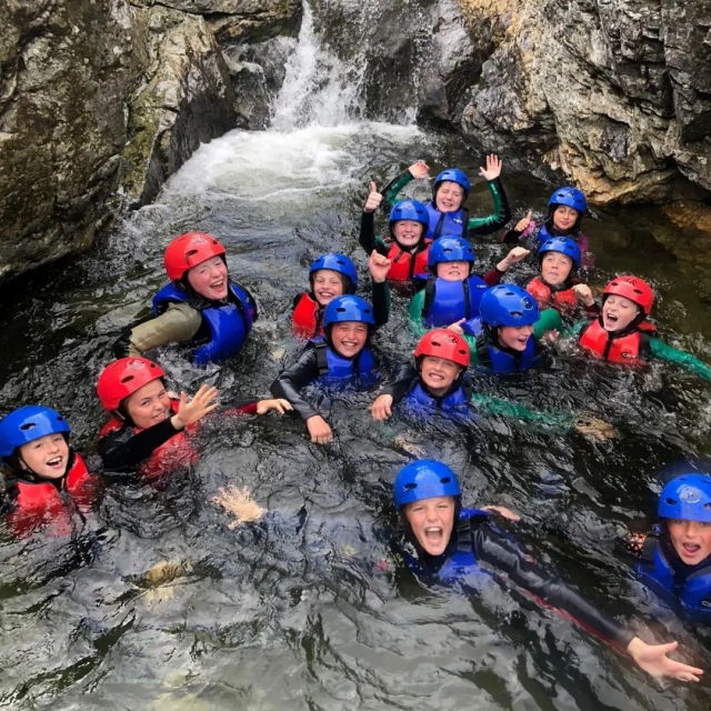  El boulder mojado es muy divertido 