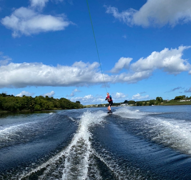  Disfruta de las mejores experiencias de wakeboard 